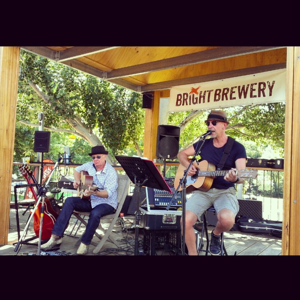 Maurice & Rudi playing live at Bright Brewery